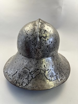 Lot 174 - A VERY RARE KETTLE HAT OF NOTABLE WEIGHT, THIRD QUARTER OF THE 15TH CENTURY, WESTERN EUROPEAN