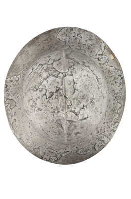 Lot 174 - A VERY RARE KETTLE HAT OF NOTABLE WEIGHT, THIRD QUARTER OF THE 15TH CENTURY, WESTERN EUROPEAN