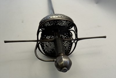 Lot 158 - A FINE CUP-HILT RAPIER, CIRCA 1640, BRESCIAN OR SPANISH
