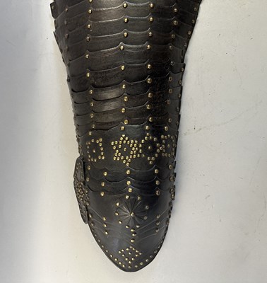 Lot 169 - A FINE COMPOSITE FLEMISH THREE-QUARTER CUIRASSIER ARMOUR, CIRCA 1600-20