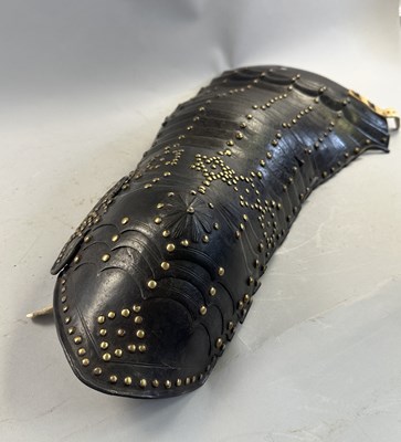 Lot 169 - A FINE COMPOSITE FLEMISH THREE-QUARTER CUIRASSIER ARMOUR, CIRCA 1600-20