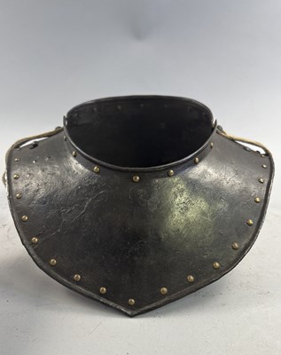 Lot 169 - A FINE COMPOSITE FLEMISH THREE-QUARTER CUIRASSIER ARMOUR, CIRCA 1600-20