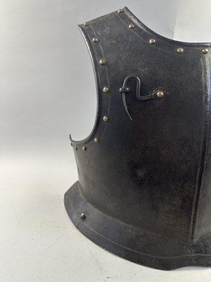 Lot 169 - A FINE COMPOSITE FLEMISH THREE-QUARTER CUIRASSIER ARMOUR, CIRCA 1600-20
