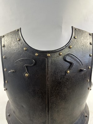 Lot 169 - A FINE COMPOSITE FLEMISH THREE-QUARTER CUIRASSIER ARMOUR, CIRCA 1600-20
