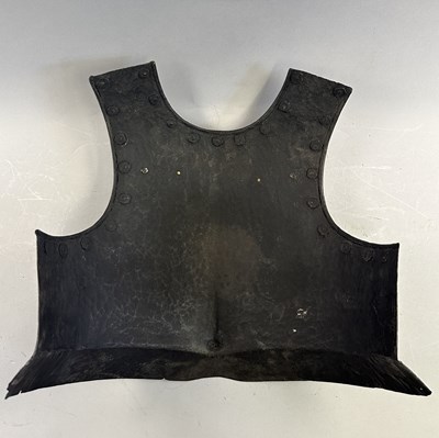 Lot 169 - A FINE COMPOSITE FLEMISH THREE-QUARTER CUIRASSIER ARMOUR, CIRCA 1600-20