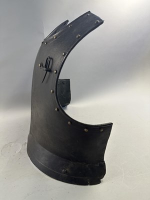Lot 169 - A FINE COMPOSITE FLEMISH THREE-QUARTER CUIRASSIER ARMOUR, CIRCA 1600-20