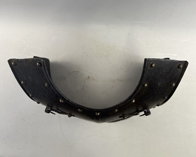 Lot 169 - A FINE COMPOSITE FLEMISH THREE-QUARTER CUIRASSIER ARMOUR, CIRCA 1600-20