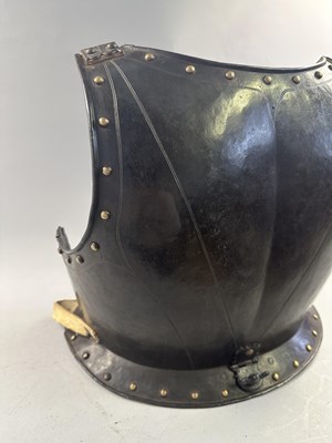 Lot 169 - A FINE COMPOSITE FLEMISH THREE-QUARTER CUIRASSIER ARMOUR, CIRCA 1600-20