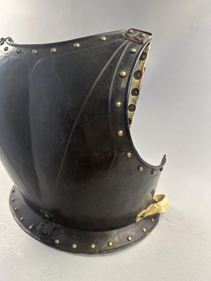 Lot 169 - A FINE COMPOSITE FLEMISH THREE-QUARTER CUIRASSIER ARMOUR, CIRCA 1600-20