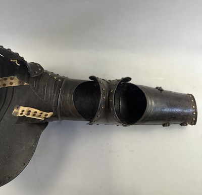 Lot 169 - A FINE COMPOSITE FLEMISH THREE-QUARTER CUIRASSIER ARMOUR, CIRCA 1600-20