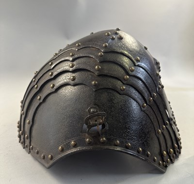 Lot 169 - A FINE COMPOSITE FLEMISH THREE-QUARTER CUIRASSIER ARMOUR, CIRCA 1600-20