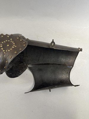 Lot 169 - A FINE COMPOSITE FLEMISH THREE-QUARTER CUIRASSIER ARMOUR, CIRCA 1600-20