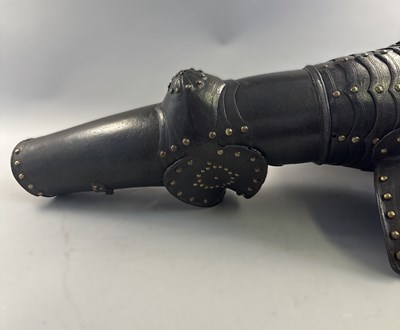 Lot 169 - A FINE COMPOSITE FLEMISH THREE-QUARTER CUIRASSIER ARMOUR, CIRCA 1600-20