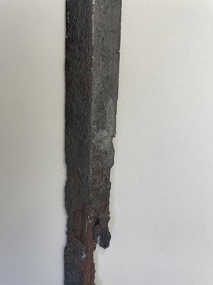 Lot 147 - A FINE AND RARE HAND-AND-A-HALF SWORD, CIRCA 1420-60