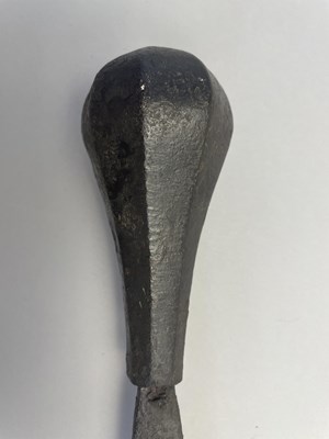 Lot 147 - A FINE AND RARE HAND-AND-A-HALF SWORD, CIRCA 1420-60