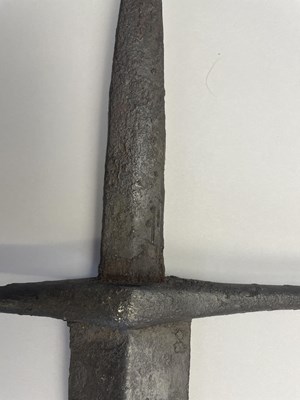Lot 147 - A FINE AND RARE HAND-AND-A-HALF SWORD, CIRCA 1420-60