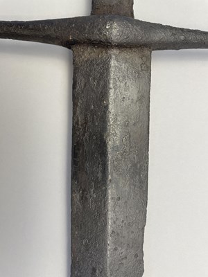Lot 147 - A FINE AND RARE HAND-AND-A-HALF SWORD, CIRCA 1420-60