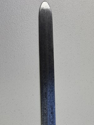 Lot 324 - A RARE SOUTH INDIAN SWORD (KHANDA), 17TH CENTURY
