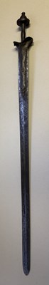 Lot 324 - A RARE SOUTH INDIAN SWORD (KHANDA), 17TH CENTURY