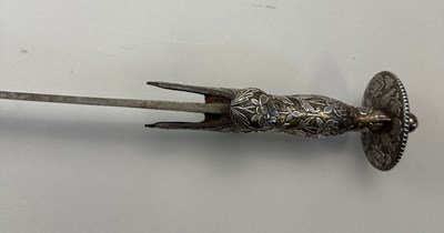 Lot 45 - A FINE NORTH INDIAN SWORD (SOSSUN PATA), RAJASTHAN, 18TH/19TH CENTURY