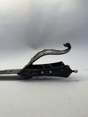 Lot 54 - A SOUTH INDIAN DAGGER (KATAR), 16TH CENTURY, VIJAYANAGARA, KARNATAKA