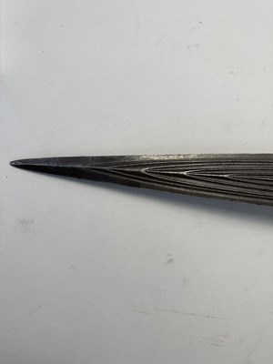 Lot 54 - A SOUTH INDIAN DAGGER (KATAR), 16TH CENTURY, VIJAYANAGARA, KARNATAKA