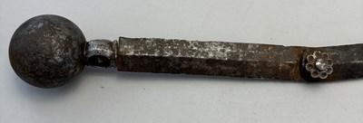Lot 76 - A RARE INDIAN EXPANDING SHOT, 18TH/19TH CENTURY