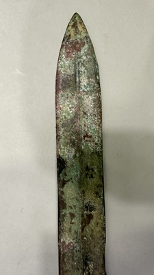 Lot 309 - A CHINESE COPPER ALLOY SWORD (JIAN), IN ZHOU DYNASTY OR EARLY WARRING STATES STYLE