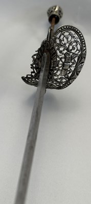 Lot 572 - □ A SILVER-HILTED SMALL-SWORD, LONDON, 1761, MARK OF WILLIAM KINMAN