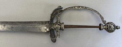 Lot 572 - □ A SILVER-HILTED SMALL-SWORD, LONDON, 1761, MARK OF WILLIAM KINMAN
