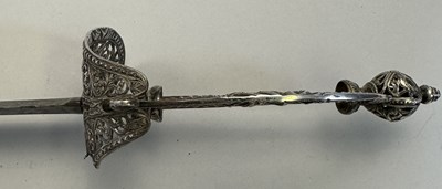 Lot 572 - □ A SILVER-HILTED SMALL-SWORD, LONDON, 1761, MARK OF WILLIAM KINMAN