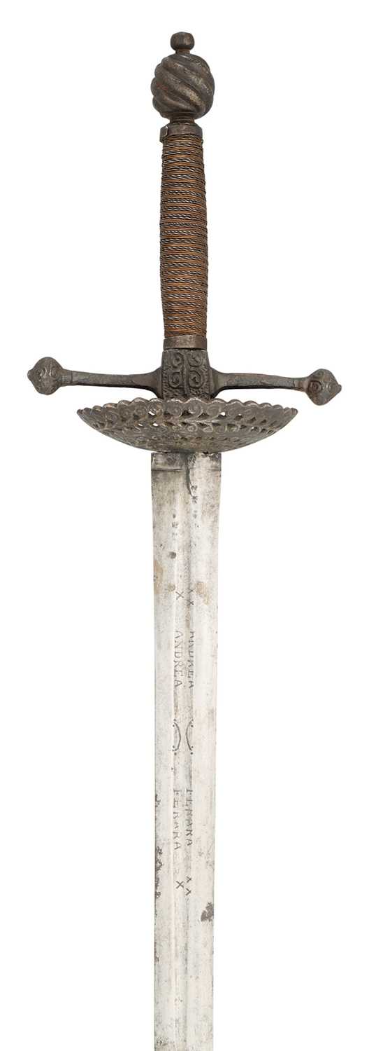 Lot 569 - A COMPOSITE TRANSITIONAL DISH-HILT RAPIER, LATE 17TH CENTURY
