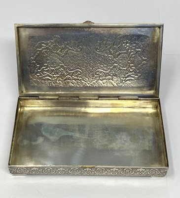 Lot 37 - AN IRANI CIGARETTE BOX, PROBABLY ISFAHAN, MID 20TH CENTURY