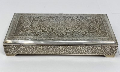 Lot 37 - AN IRANI CIGARETTE BOX, PROBABLY ISFAHAN, MID 20TH CENTURY