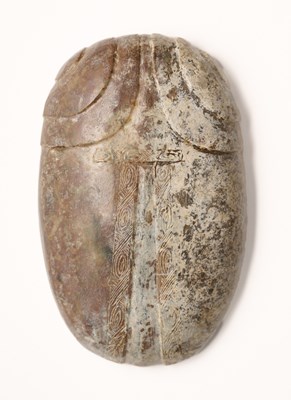 Lot 72 - A CHINESE ARCHAISTIC JADE SCARAB BEETLE PLAQUE