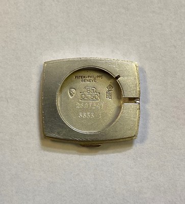 Lot 309 - PATEK PHILIPPE, REF.3353/1: A LADY'S DIAMOND-SET WHITE GOLD BRACELET WATCH, CIRCA 1972