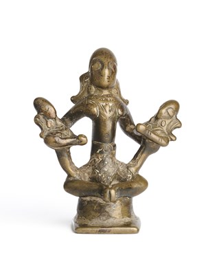 Lot 547 - A GODDESS WITH HER TWO OFFSPRING, WESTERN DECCAN, INDIA, CIRCA 18TH CENTURY