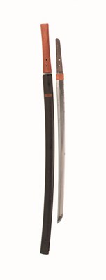 Lot 4 - A JAPANESE KATANA with slightly curved single-edged blade with wavy hamon