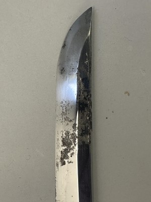 Lot 90 - A JAPANESE NAVAL OFFICERS SWORD (KAI GUNTO), SHOWA PERIOD (1930-1945)