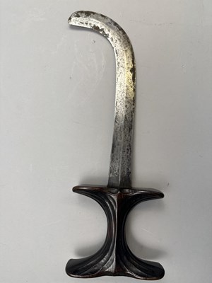 Lot 105 - A NORTH AFRICAN DAGGER (BEDJA), SUDAN, LATE 19TH CENTURY, WITH INSCRIPTION TO TEL-EL-KEBIR