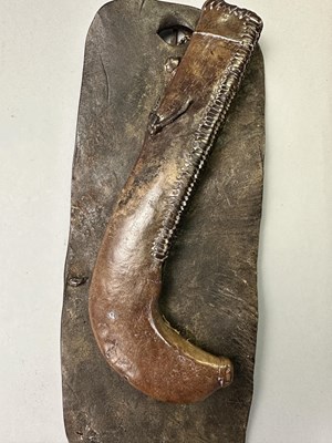 Lot 105 - A NORTH AFRICAN DAGGER (BEDJA), SUDAN, LATE 19TH CENTURY, WITH INSCRIPTION TO TEL-EL-KEBIR