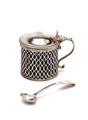 Lot 385 - A GEORGE III SILVER MUSTARD POT^ PROBABLY...