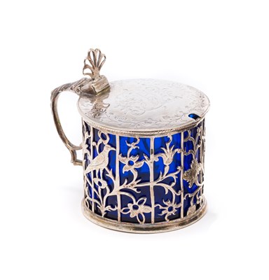 Lot 391 - A GEORGE III SILVER MUSTARD POT^ FRANCIS...
