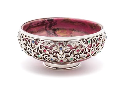 Lot 411 - A FABERGE JEWELLED SILVER-MOUNTED RHODONITE...