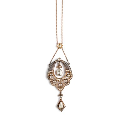 Lot 433 - DIAMOND PENDANT^ 1900s¦the oval scalloped...