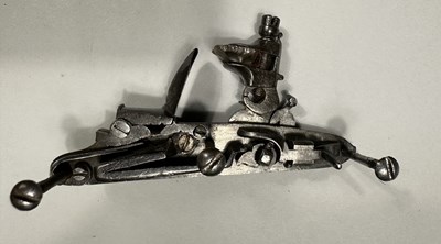 Lot 130 - A RARE 26 BORE CIVIL WAR ENGLISH LOCK OFFICER'S PISTOL, LONDON PROOF MARKS, CIRCA 1645