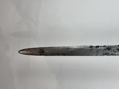 Lot 124 - A FINE AND RARE HIGHLAND BACKSWORD WITH SIGNED BASKET-HILT BY WALTER ALLAN, STIRLING, CIRCA 1735-40
