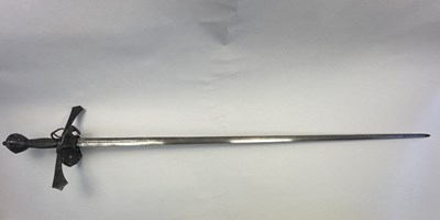 Lot 122 - A FINE GERMAN (SAXON) RAPIER, CIRCA 1580-1600