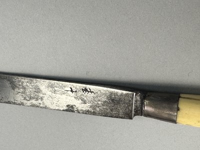 Lot 127 - A FINE AND RARE LOWLAND SCOTS BALLOCK DAGGER, EARLY 17TH CENTURY