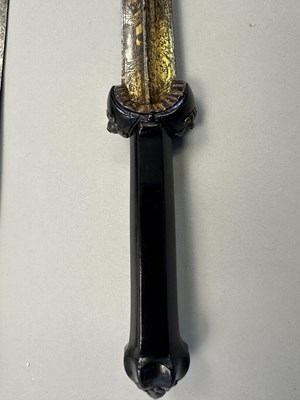 Lot 127 - A FINE AND RARE LOWLAND SCOTS BALLOCK DAGGER, EARLY 17TH CENTURY
